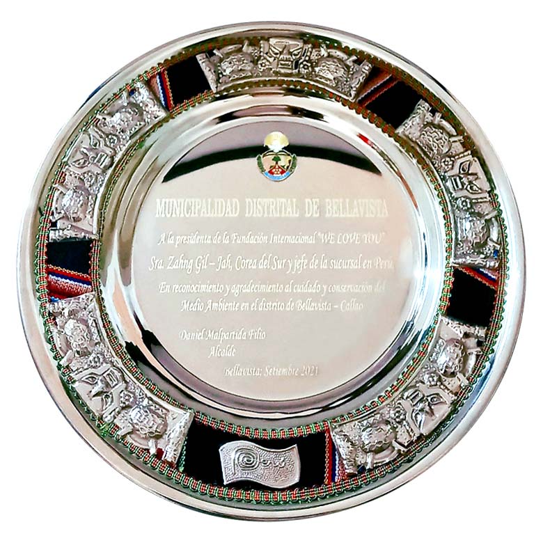 Placa de agradecimiento del Alcalde de la Municipalidad Distrital de Bellavista, Perú